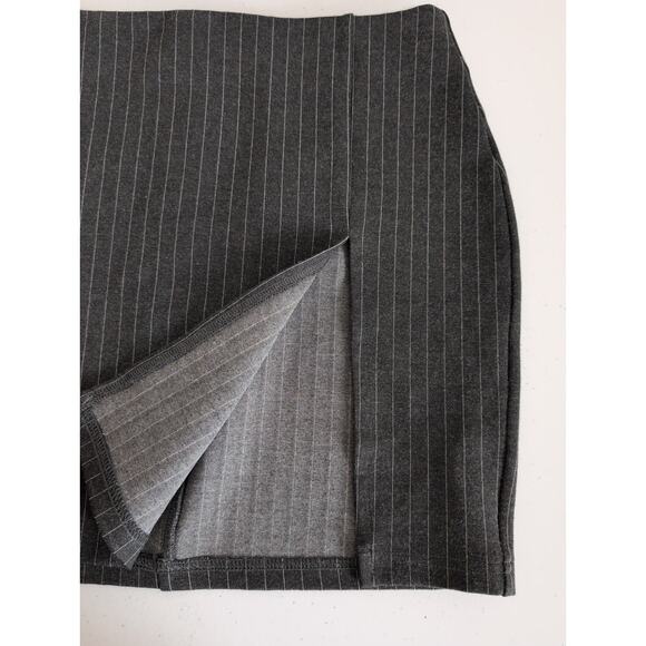 Danielle Guizio Skirt Set Women Size M* Black Pinstripe Crop Top and Mini Skirt - Picture 3 of 15